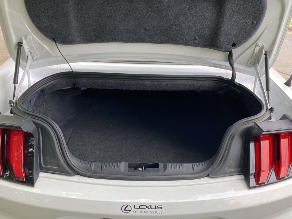 Used 2019 Ford Mustang GT Premium RWD image 8
