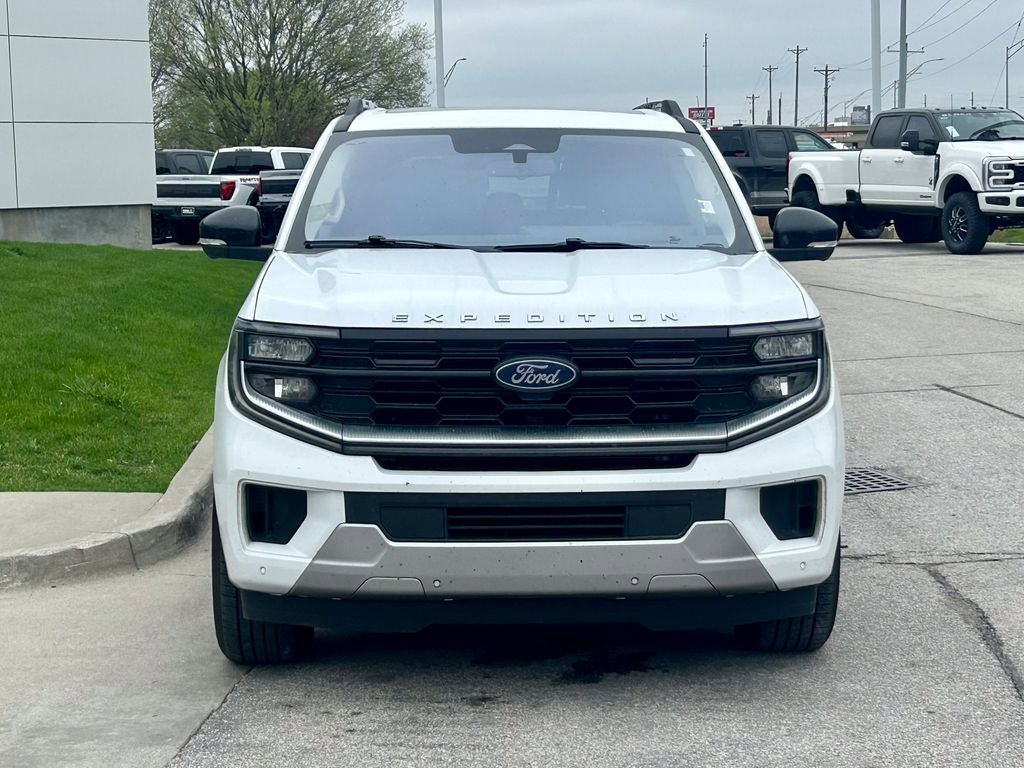 Certified 2025 Ford Expedition Platinum AWD/4WD image 8
