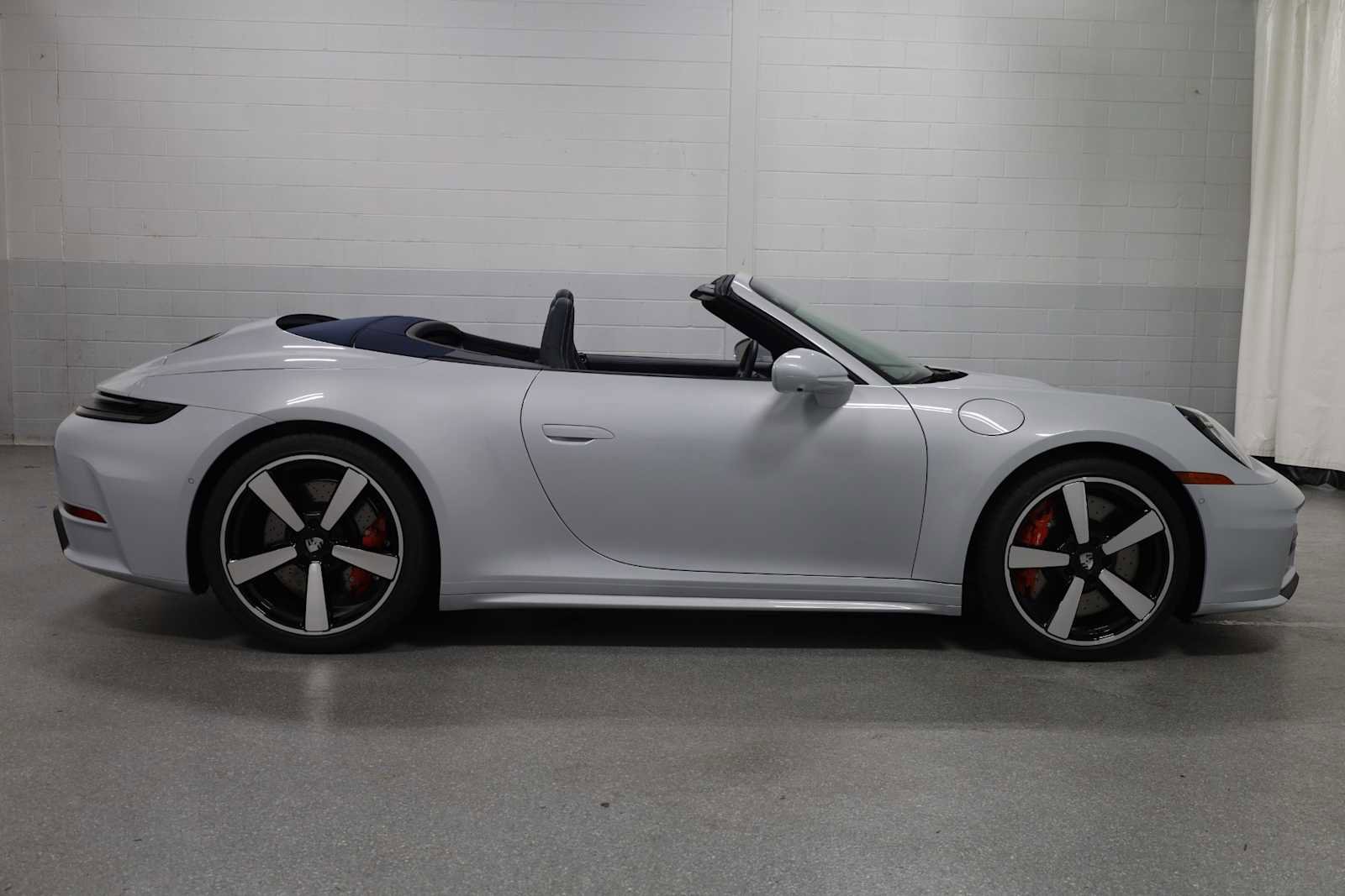 Certified 2025 Porsche 911 Carrera S image 11