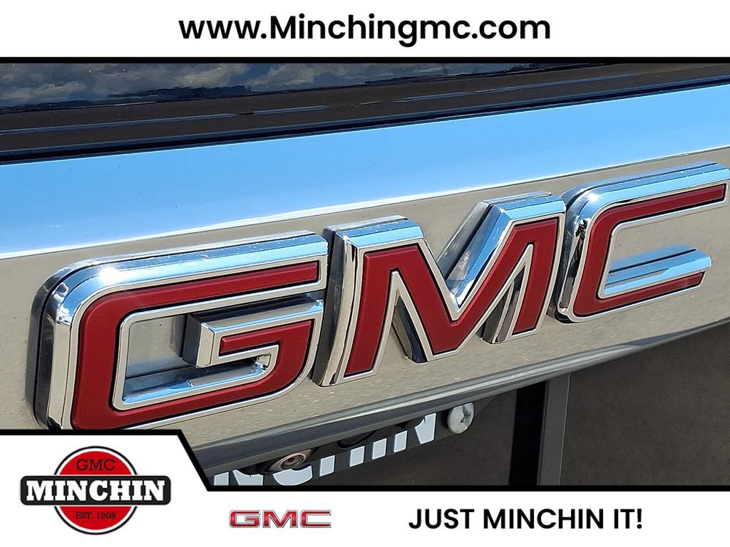 Used 2023 GMC Yukon Denali w/ Advanced Technology Package AWD/4WD image 29