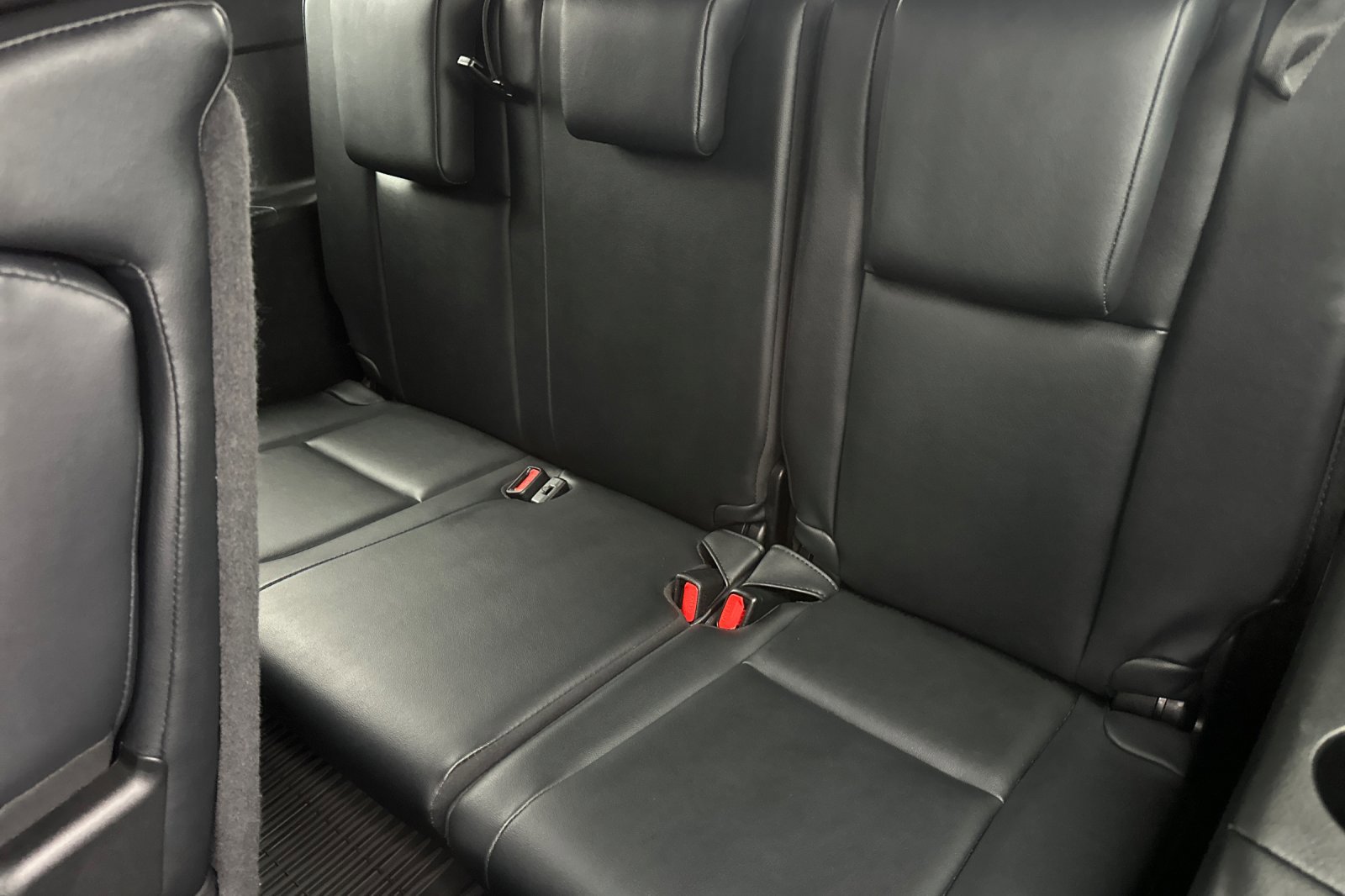 Used 2019 Toyota Highlander SE image 15