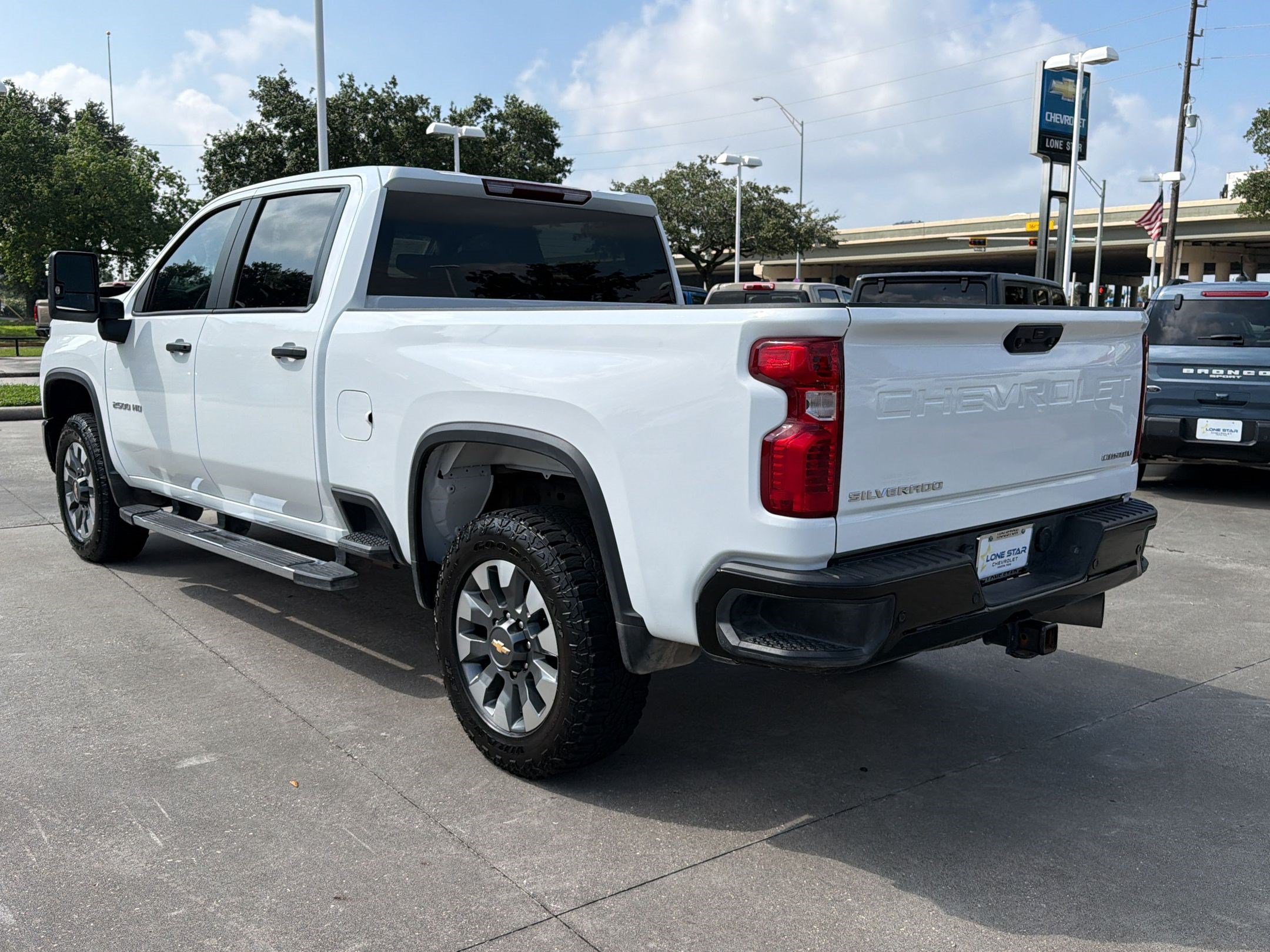 Certified 2025 Chevrolet Silverado 2500 Custom w/ Custom Value Package AWD/4WD image 3