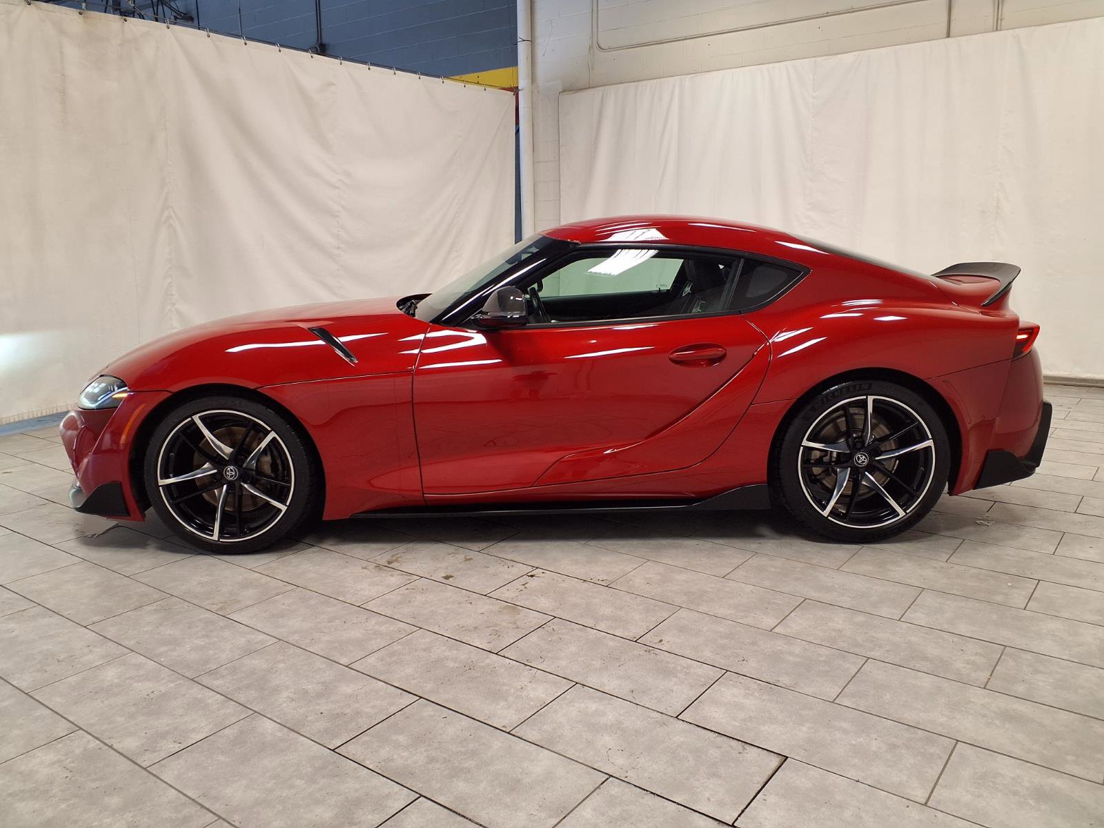 Used 2022 Toyota Supra w/ Safety & Technology Package RWD image 6