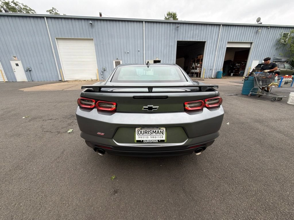Used 2020 Chevrolet Camaro SS RWD image 4