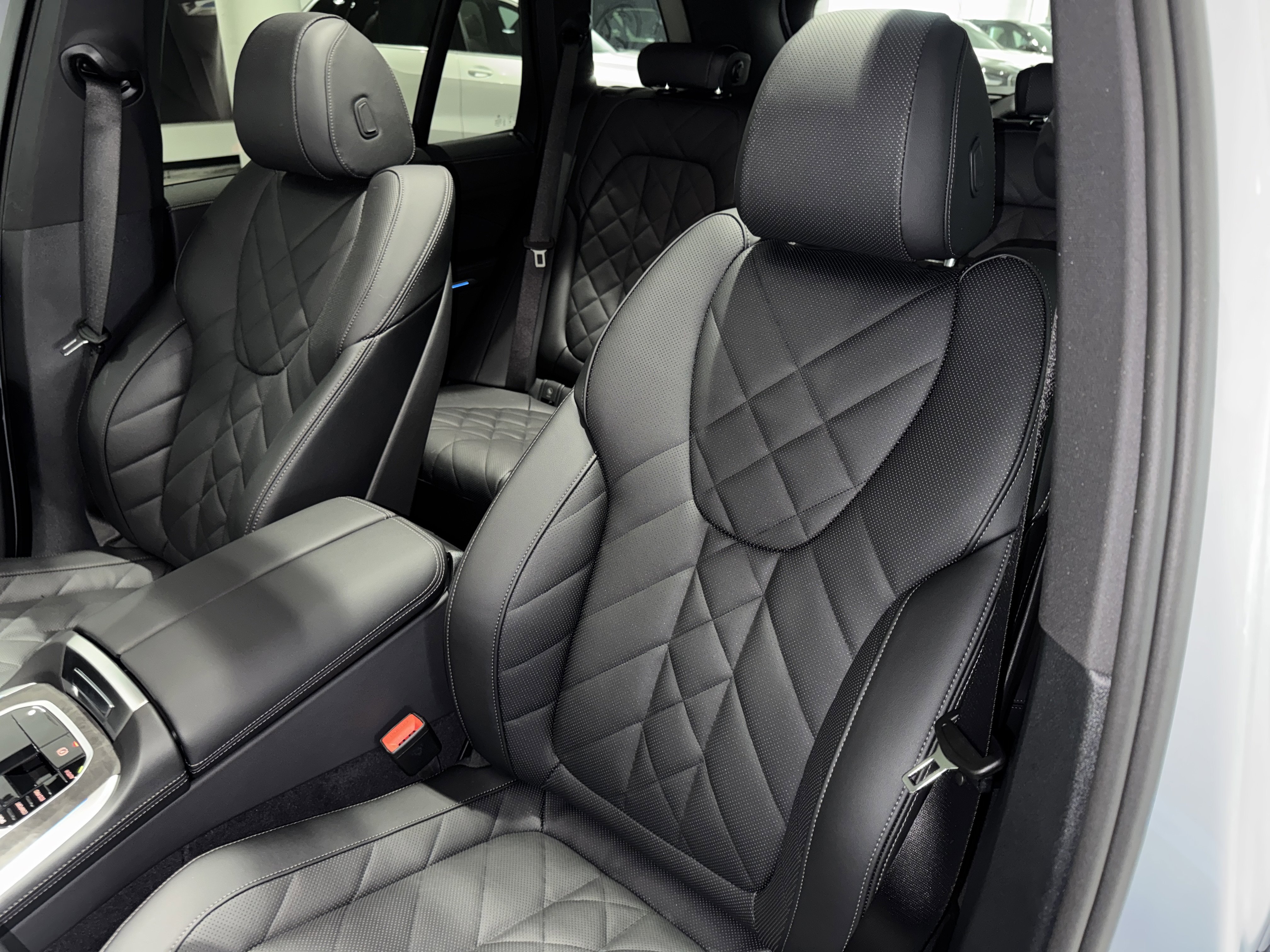 New 2026 BMW X5 sDrive40i w/ M Sport Package image 24