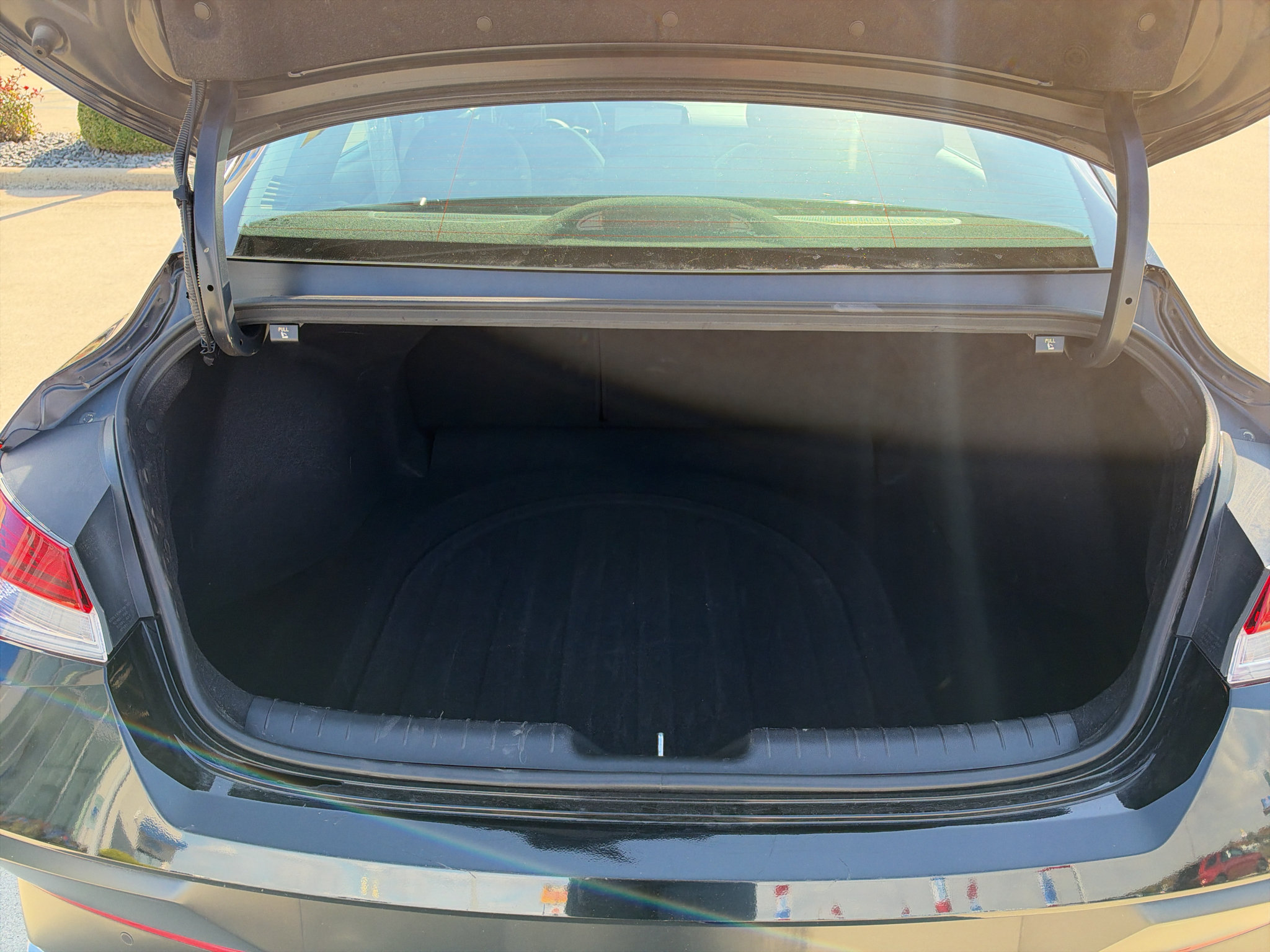 Used 2024 Hyundai Elantra Limited FWD image 24