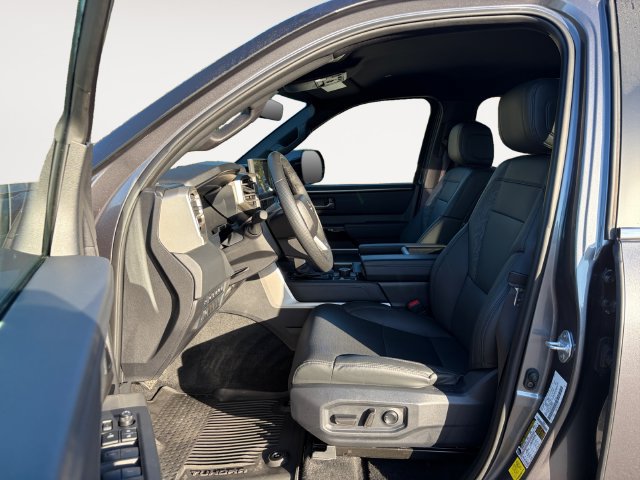 Used 2025 Toyota Tundra Limited AWD/4WD image 9