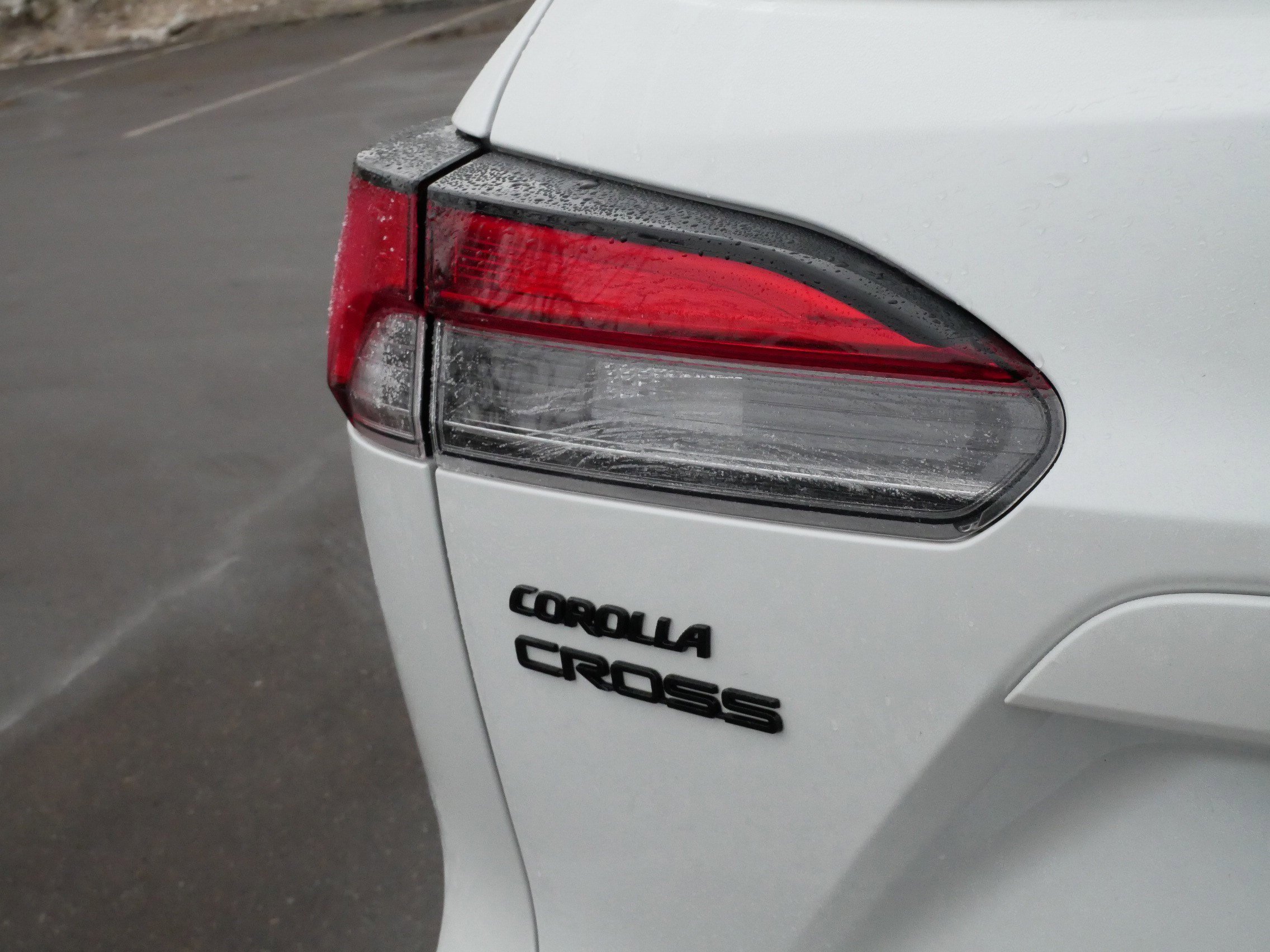 Used 2024 Toyota Corolla Cross XSE w/ Convenience Package image 17