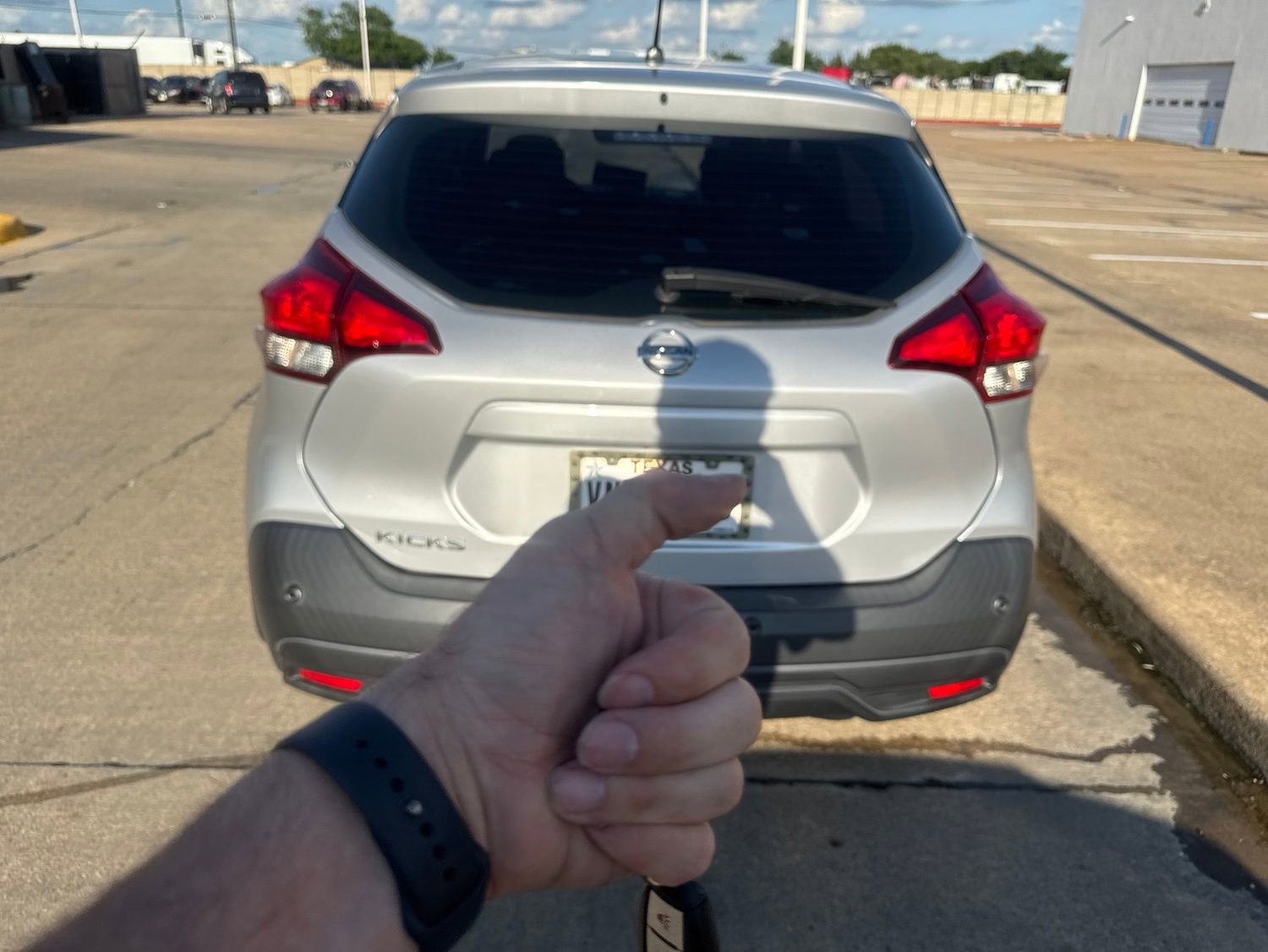 Used 2020 Nissan Kicks S FWD image 6
