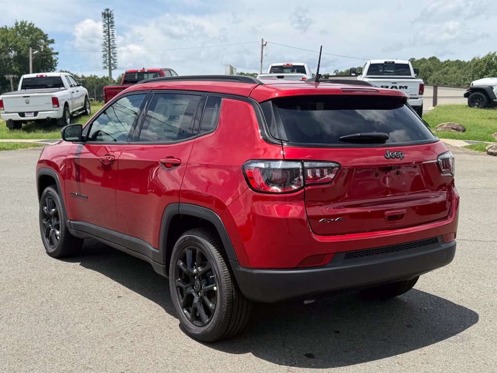 New 2026 Jeep Compass Latitude AWD/4WD image 7