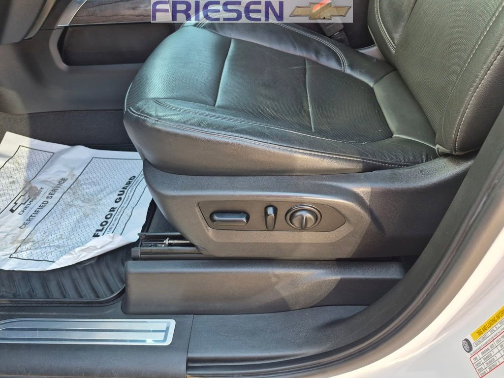 Used 2020 Chevrolet Silverado 1500 LTZ w/ LTZ Convenience Package image 10