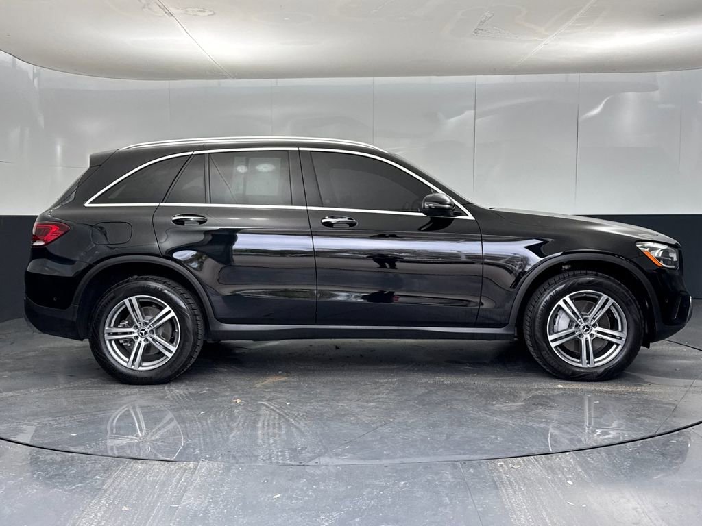 Used 2021 Mercedes-Benz GLC 300 image 2