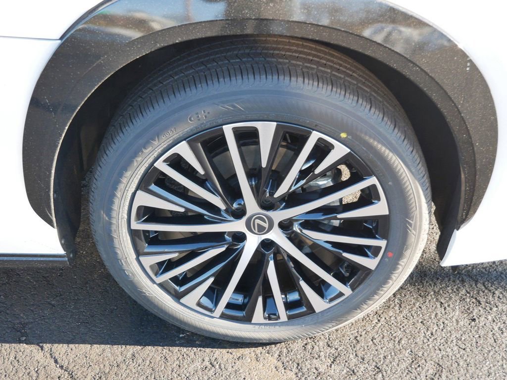 New 2026 Lexus RZ 350e 2WD image 8