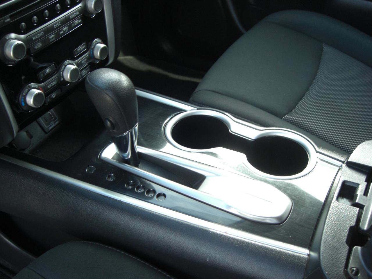Used 2020 Nissan Pathfinder S image 8