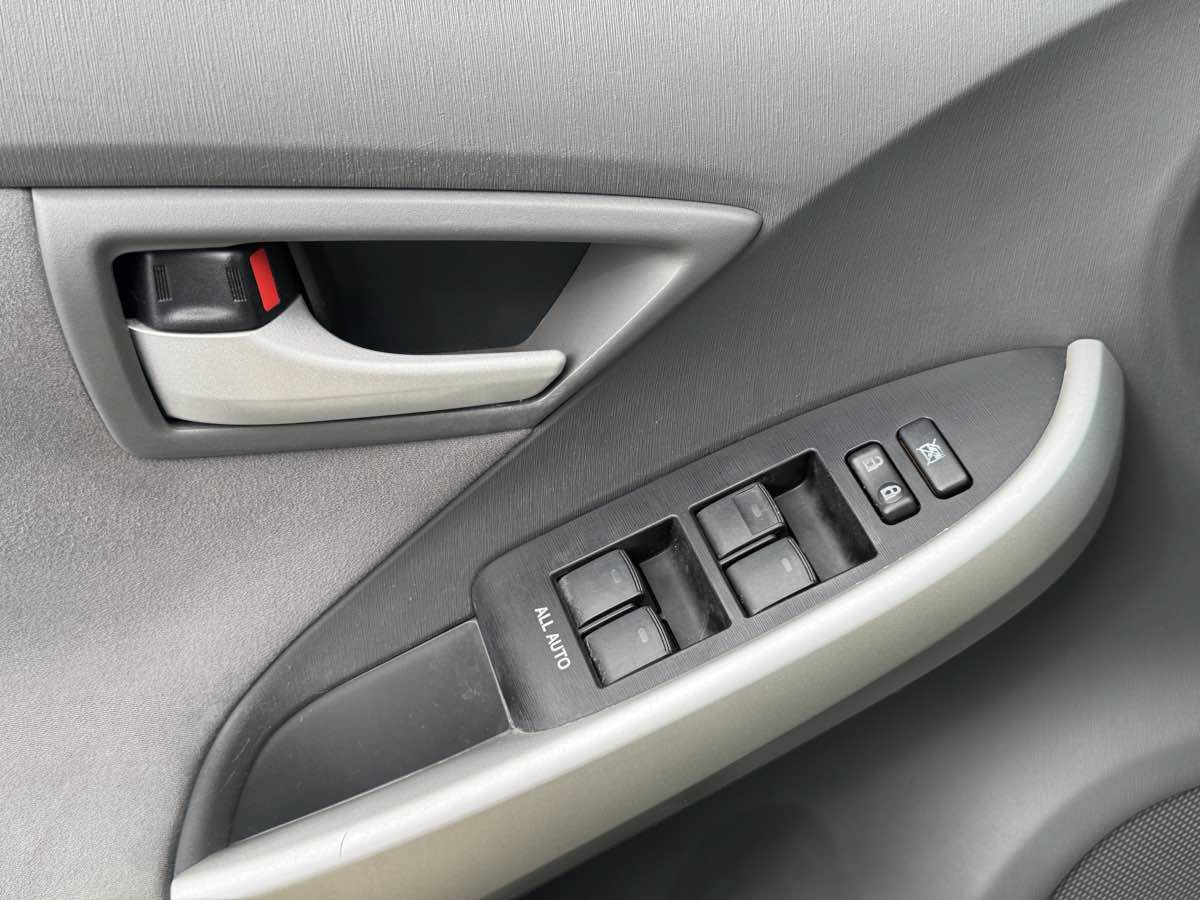 Used 2010 Toyota Prius FWD image 27