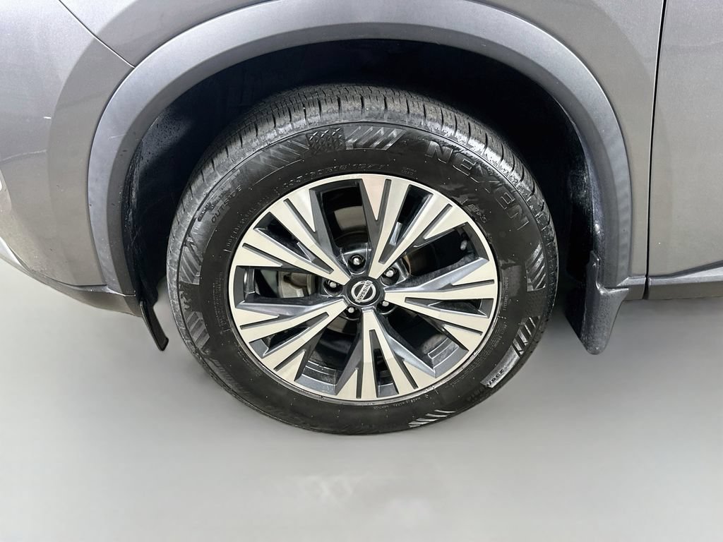 Used 2021 Nissan Rogue SV FWD image 8