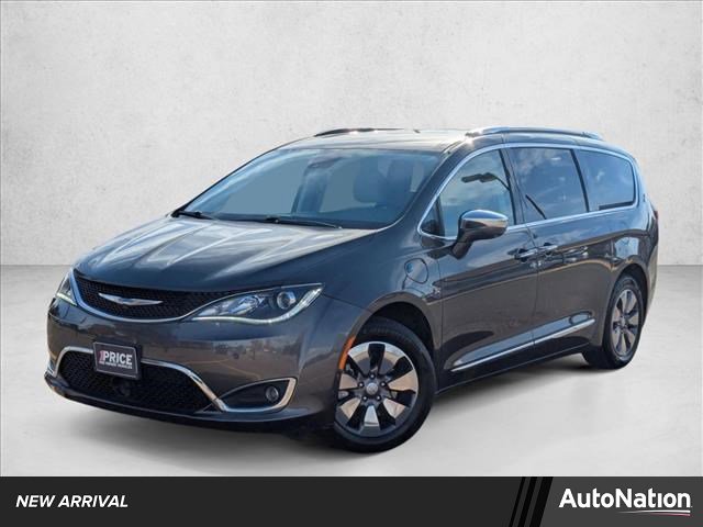 Used 2020 Chrysler Pacifica Limited w/ Advanced Safetytec Group