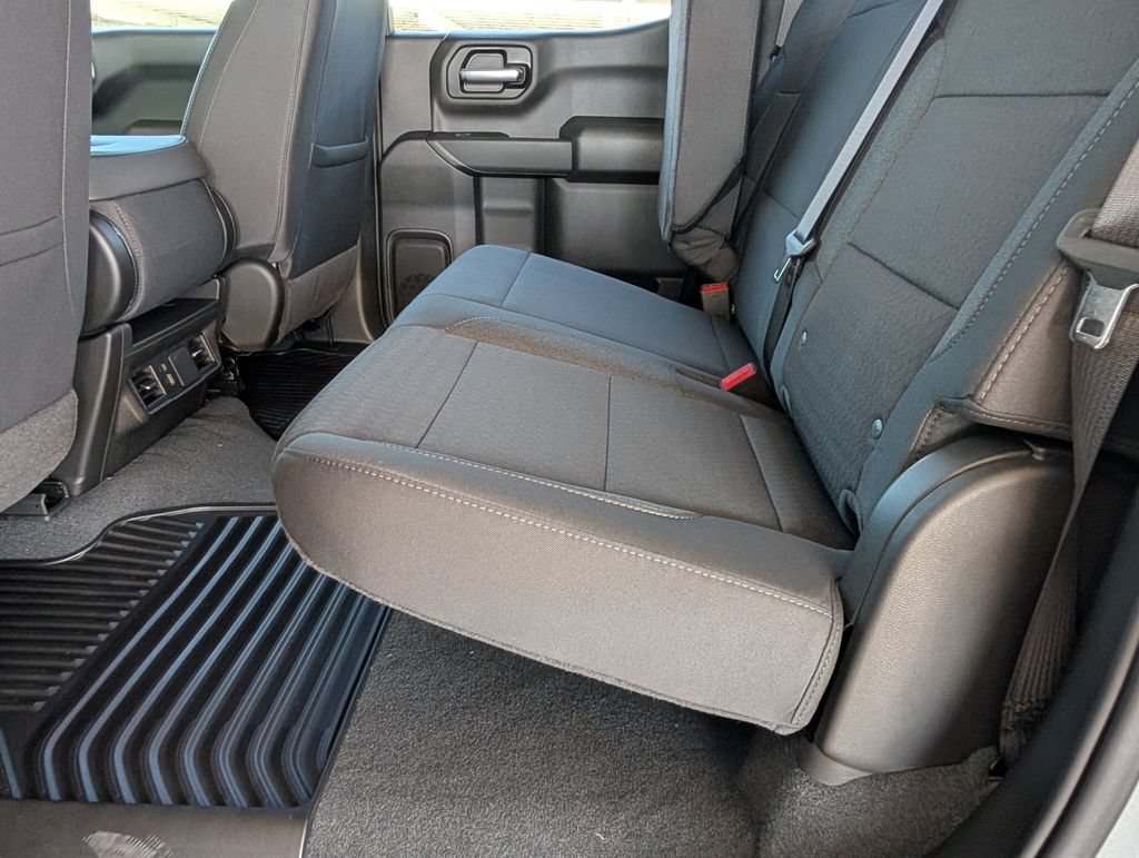 New 2026 Chevrolet Silverado 1500 Custom w/ LPO, Dark Essentials Package RWD image 7