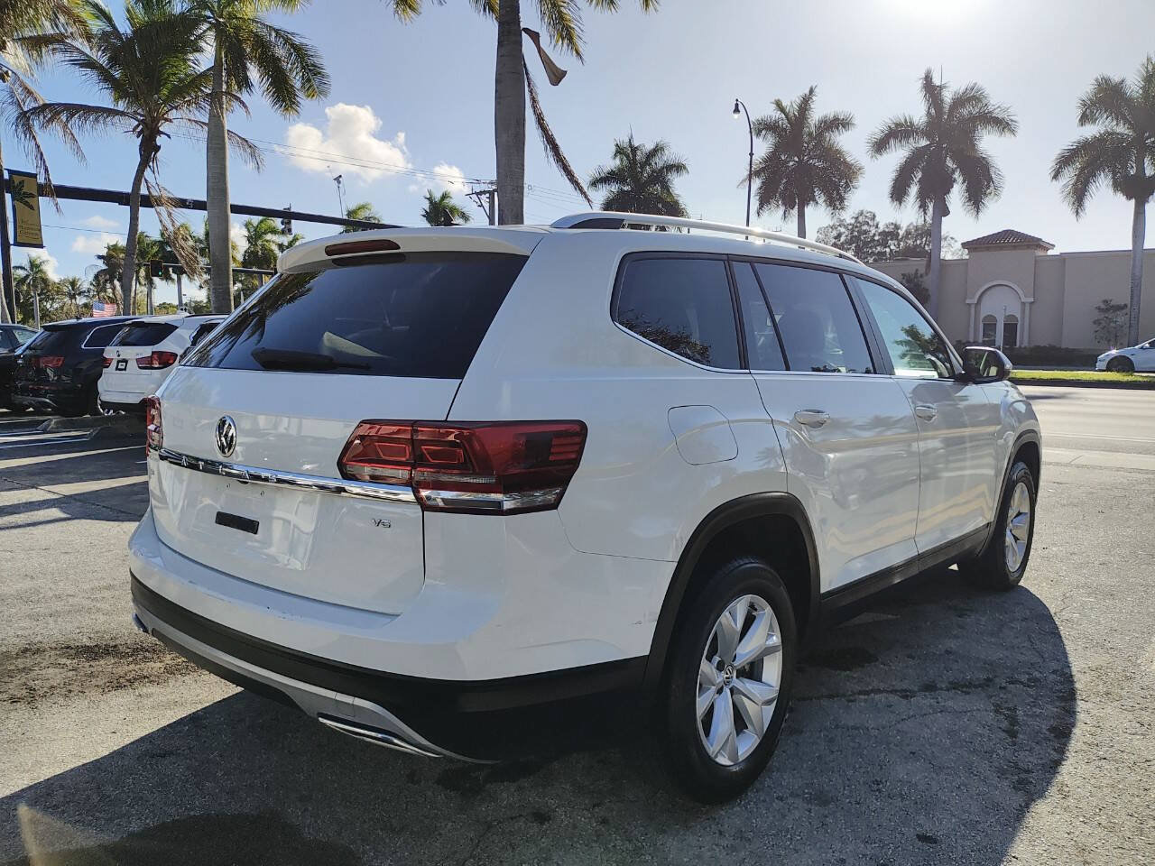 Used 2018 Volkswagen Atlas SE FWD image 15