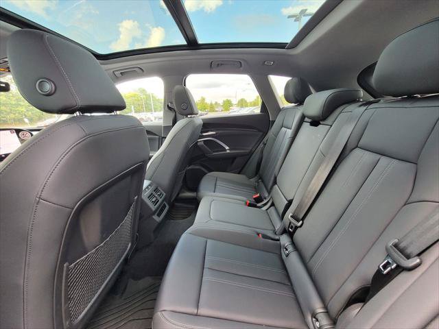 Certified 2025 Audi Q5 Premium AWD/4WD image 19