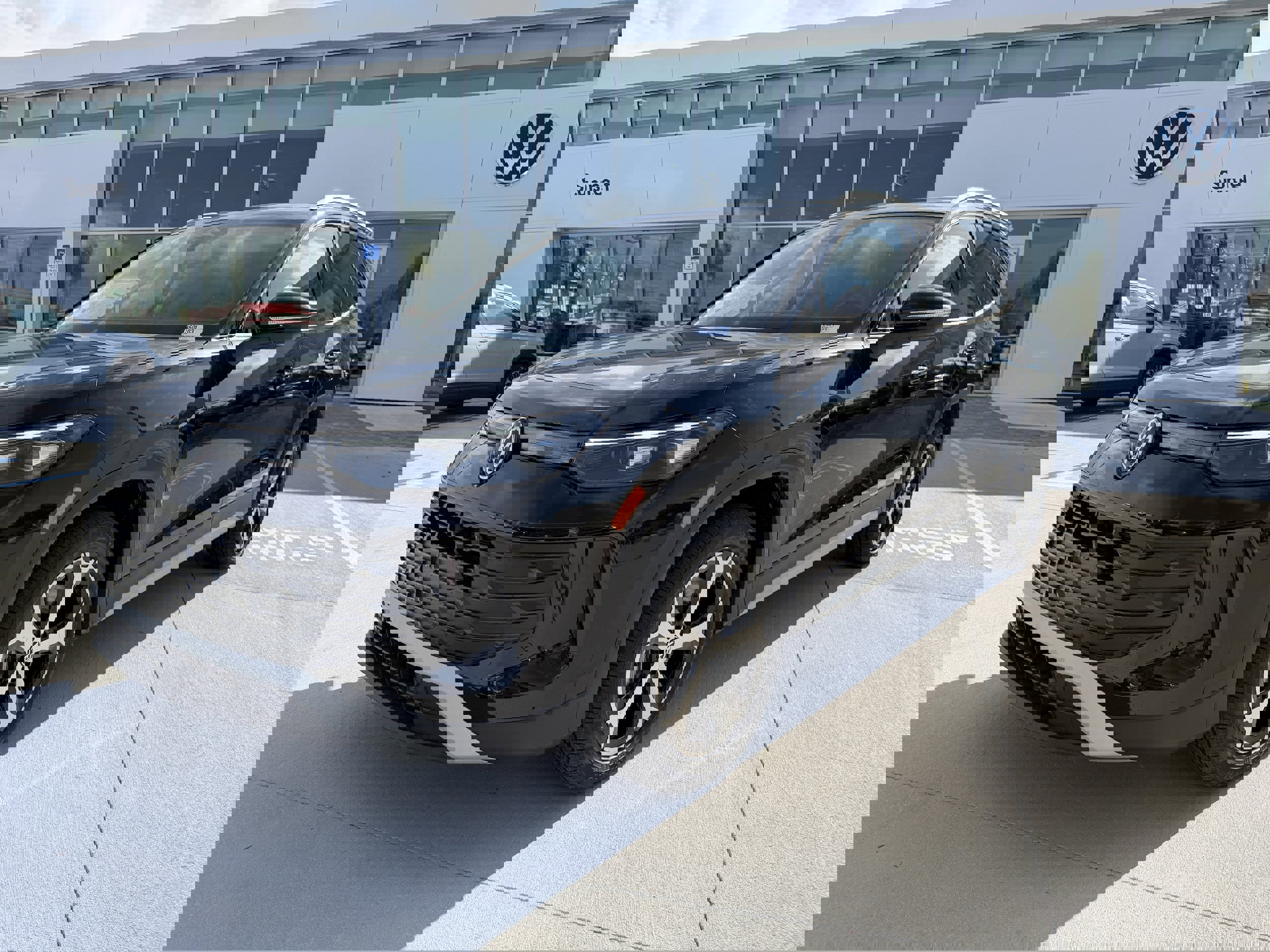 New 2026 Volkswagen Tiguan SE image 7