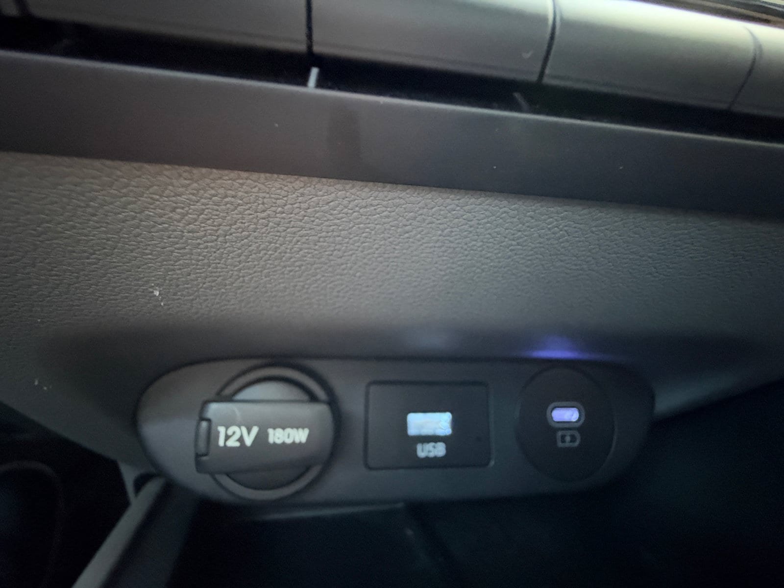 Certified 2025 Hyundai Elantra Sport FWD image 30