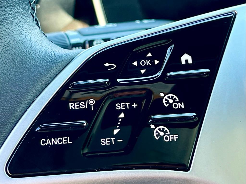 Certified 2022 Mercedes-Benz C 300 4MATIC Sedan image 22