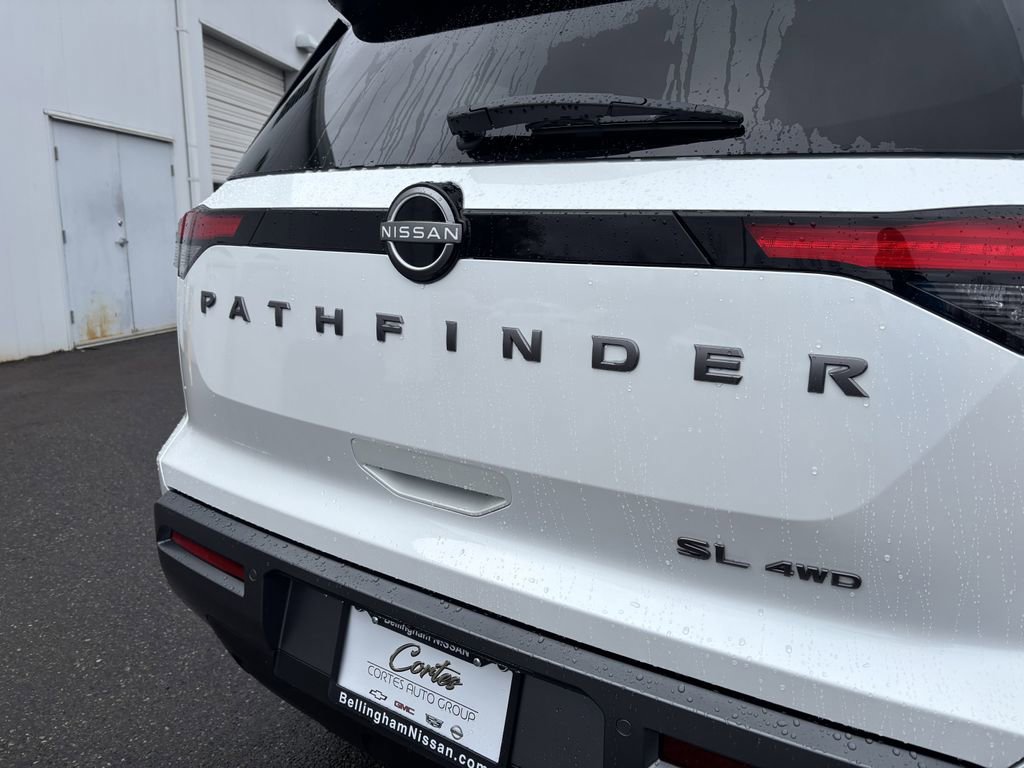 New 2026 Nissan Pathfinder SL image 10