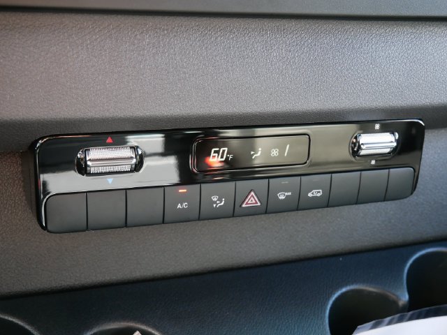 Used 2023 Mercedes-Benz Sprinter 2500 image 30