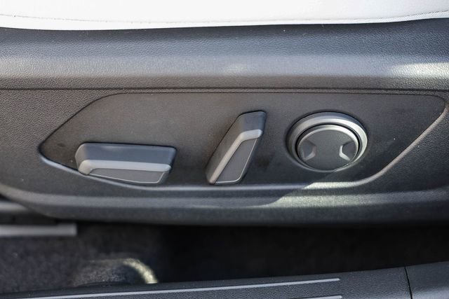 New 2026 Hyundai Elantra Limited FWD image 26