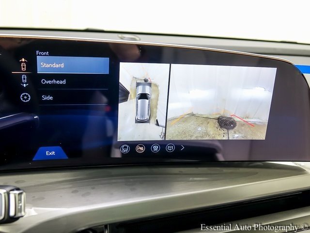 New 2026 Cadillac Vistiq Luxury w/ LPO, Floor Liner Package image 17