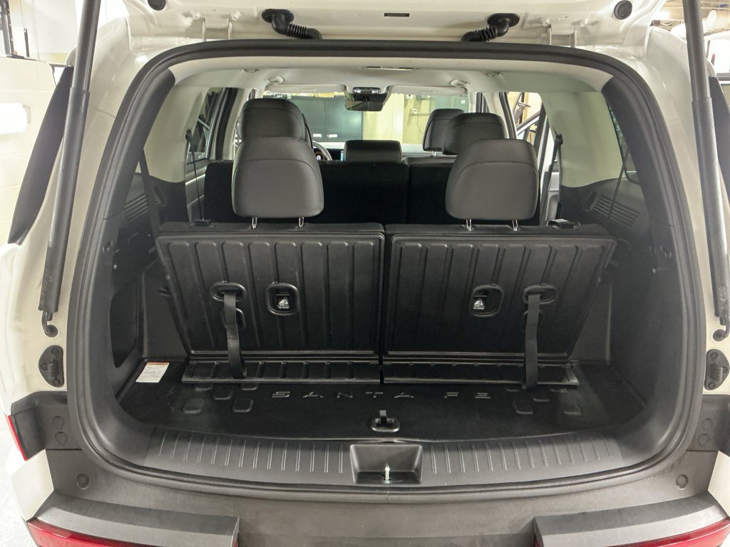 Used 2026 Hyundai Santa Fe SEL AWD/4WD image 15