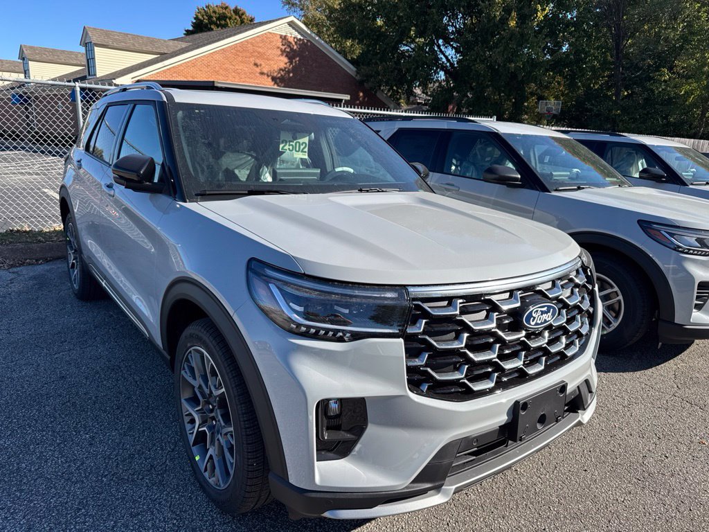 New 2027 Ford Explorer Platinum AWD/4WD image 1