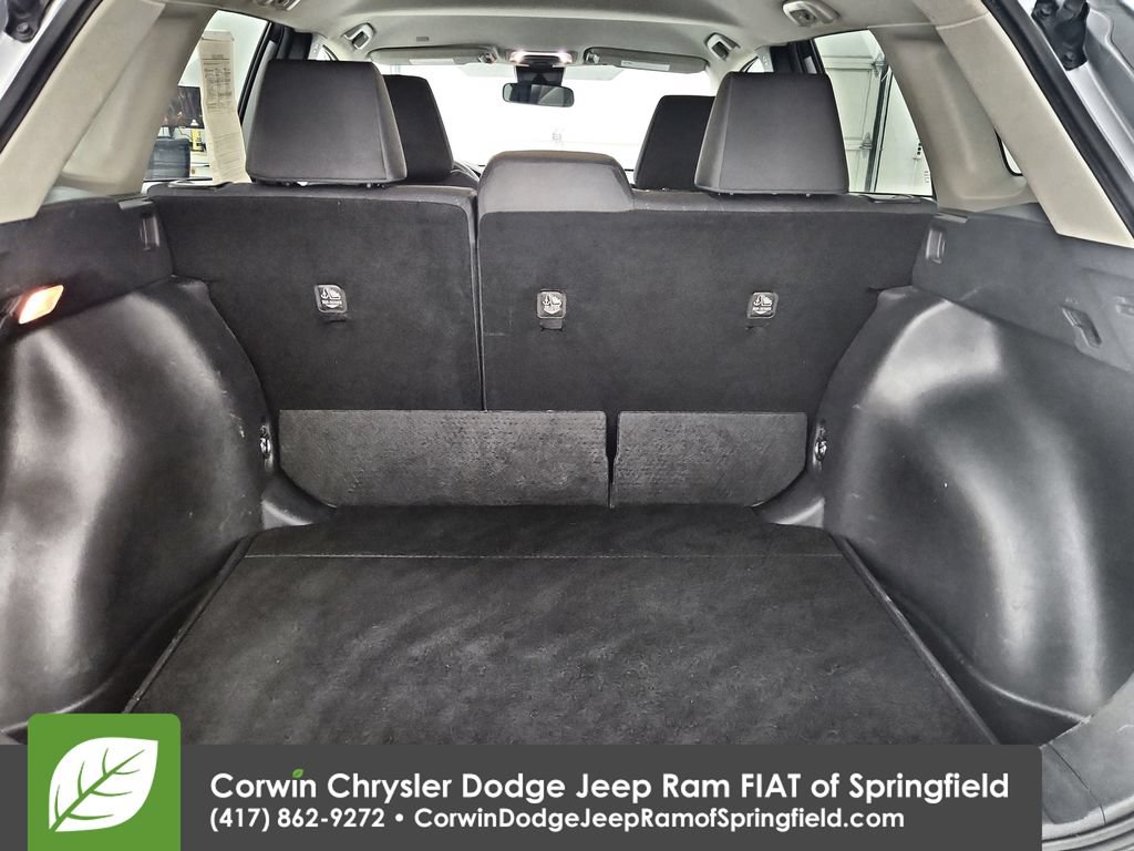 Used 2022 Toyota Corolla Cross LE FWD image 32