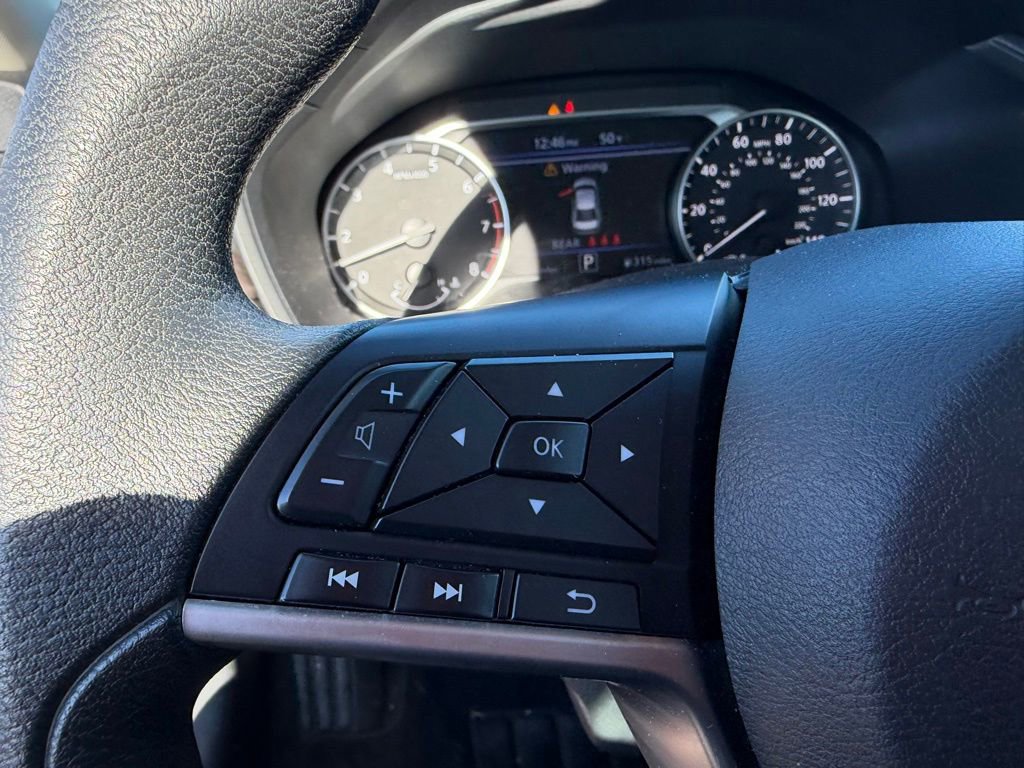 Used 2024 Nissan Altima 2.5 SV image 12