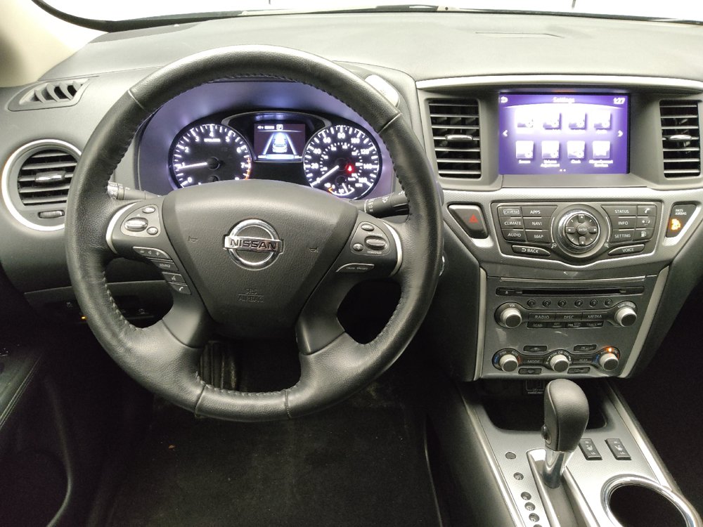 Used 2020 Nissan Pathfinder SL AWD/4WD image 22