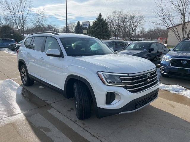 New 2026 Volkswagen Atlas SE image 1