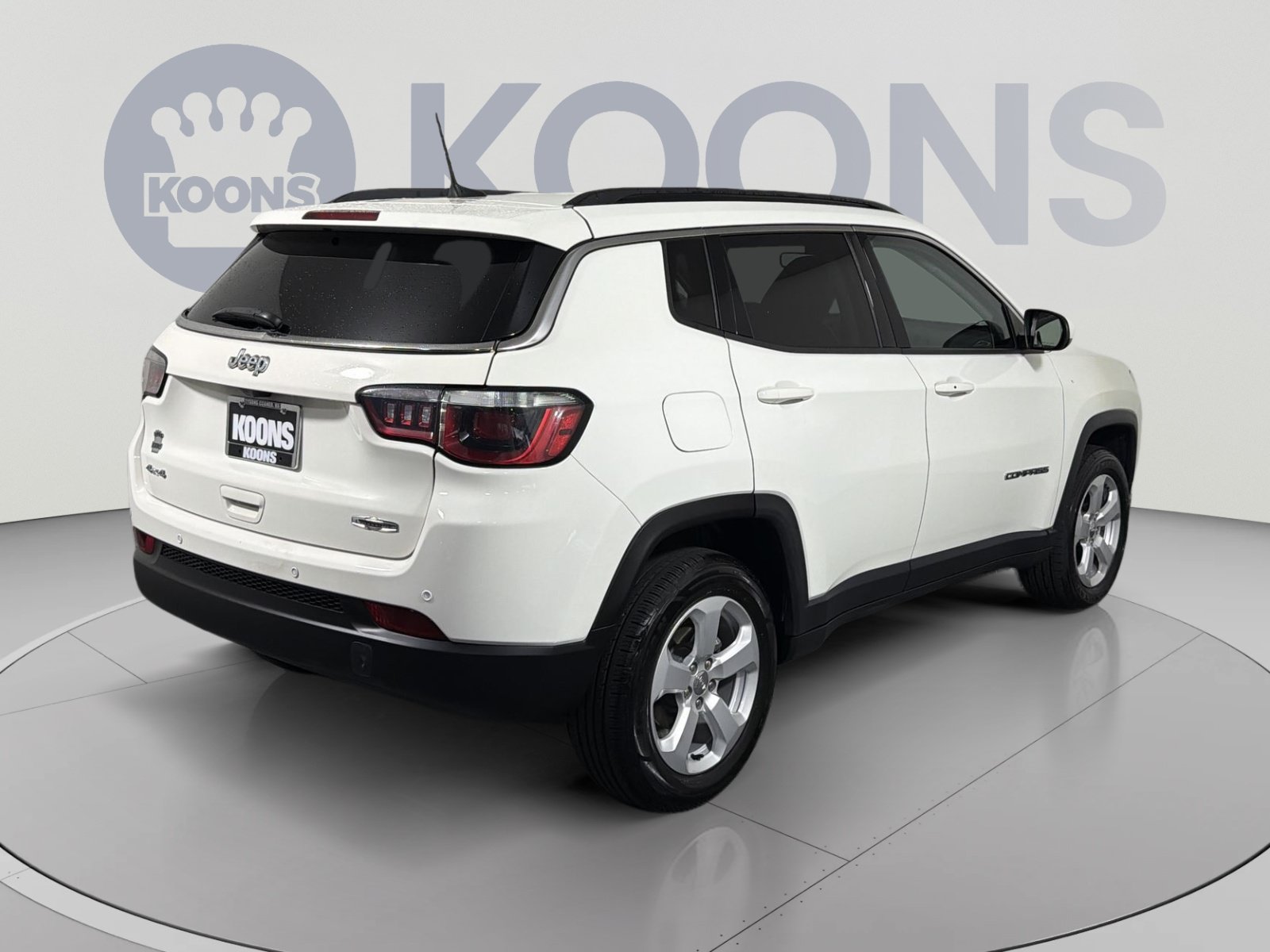 Used 2019 Jeep Compass Latitude w/ Popular Equipment Group AWD/4WD image 16