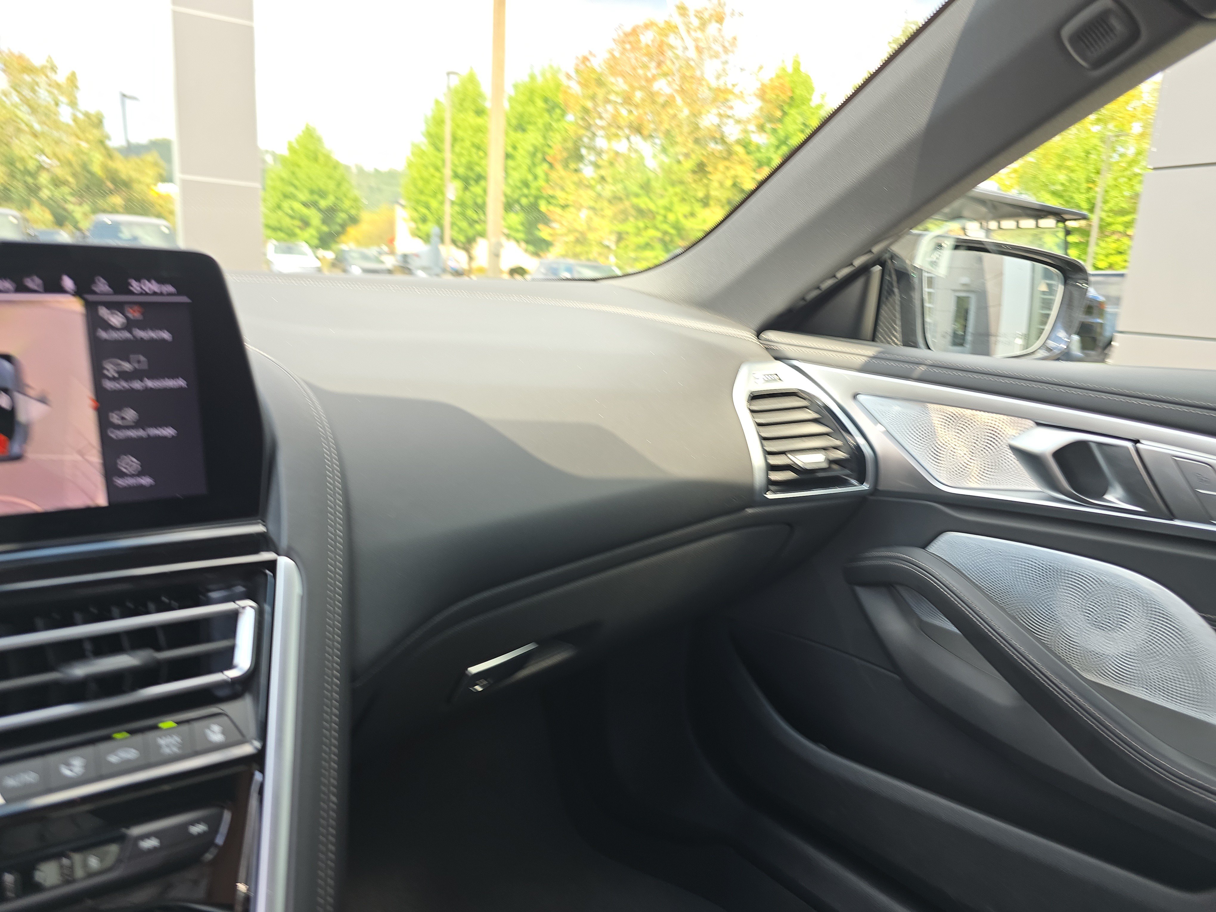 Used 2024 BMW M850i xDrive Convertible w/ M Carbon Exterior Package AWD/4WD image 19