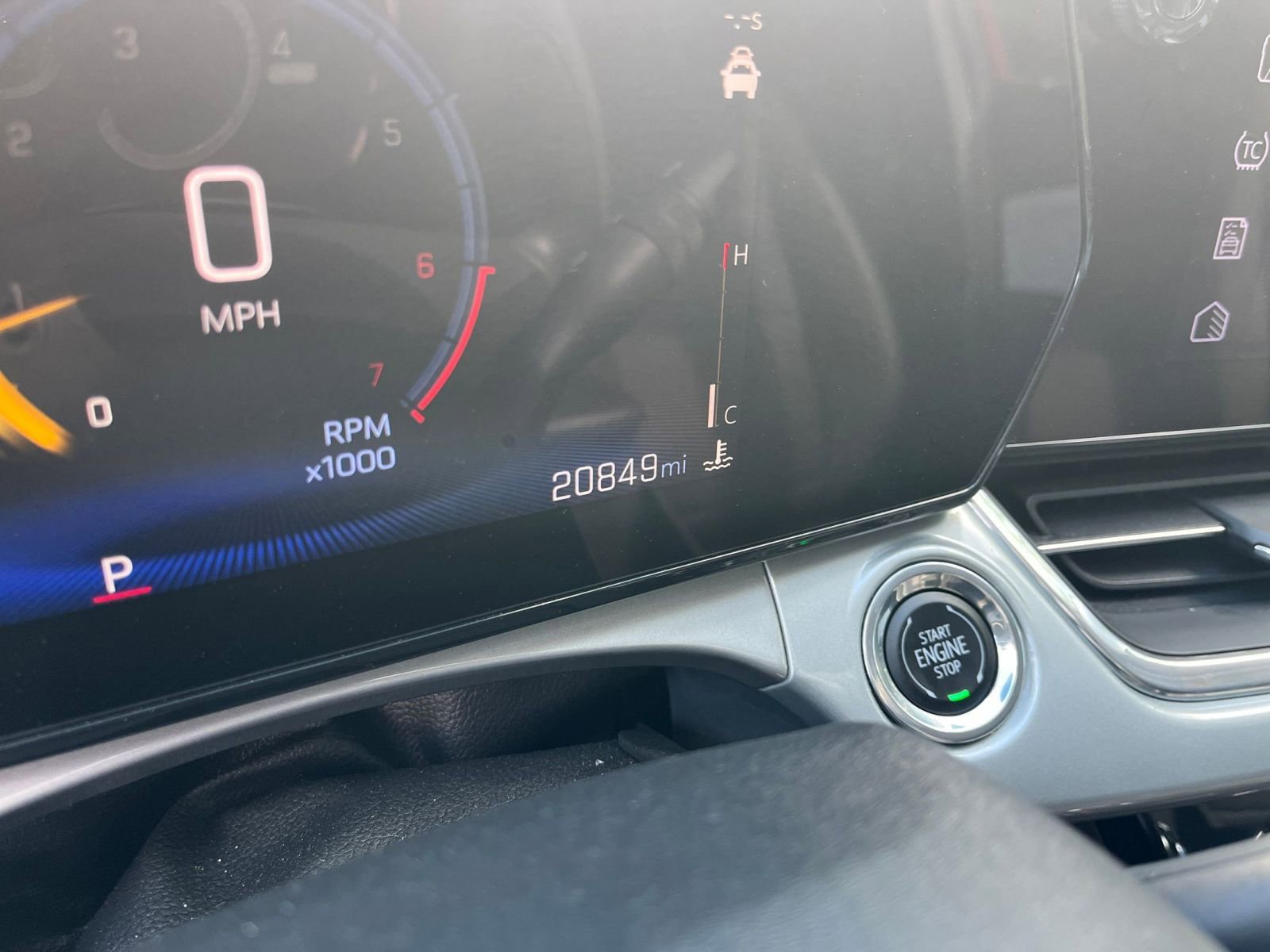 Used 2025 Chevrolet Trax LT image 39