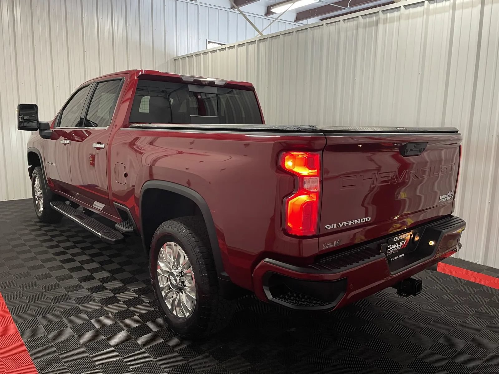 Used 2020 Chevrolet Silverado 3500 High Country w/ Z71 Off-Road Package AWD/4WD image 2