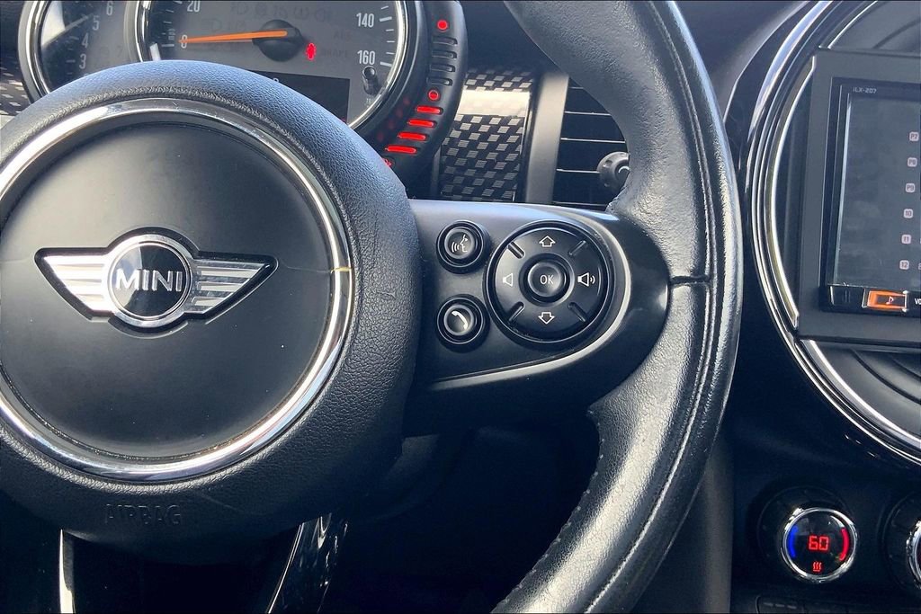 Used 2015 MINI Cooper S image 18