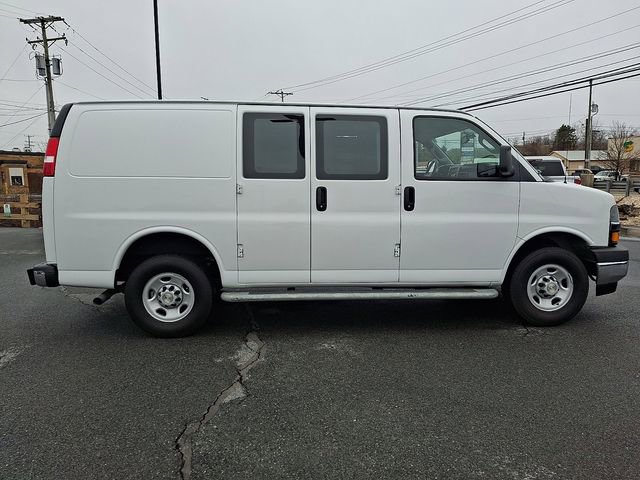 Used 2024 Chevrolet Express 2500 w/ Driver Convenience Package image 7