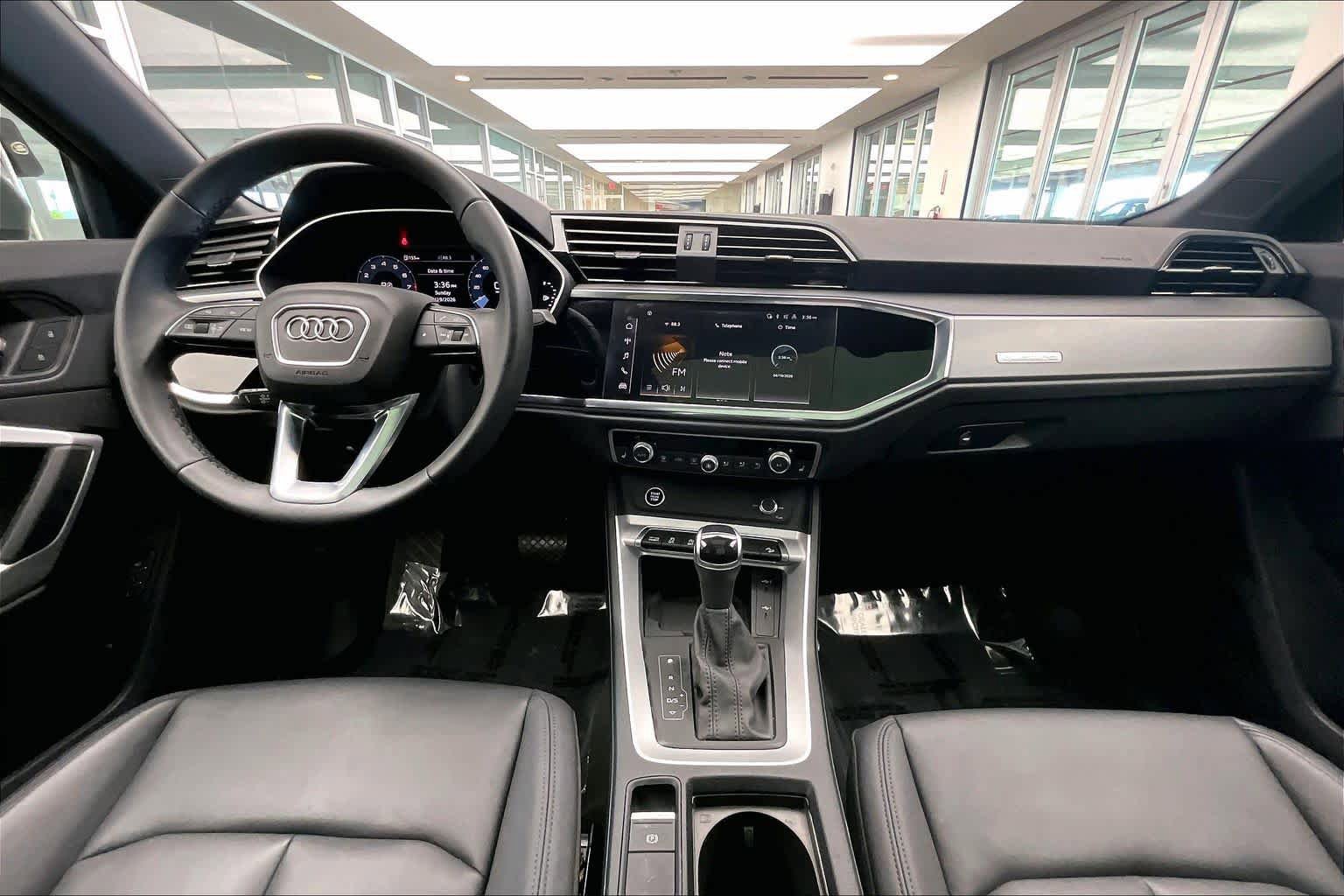 Certified 2025 Audi Q3 2.0T Premium w/ Convenience Package AWD/4WD image 16