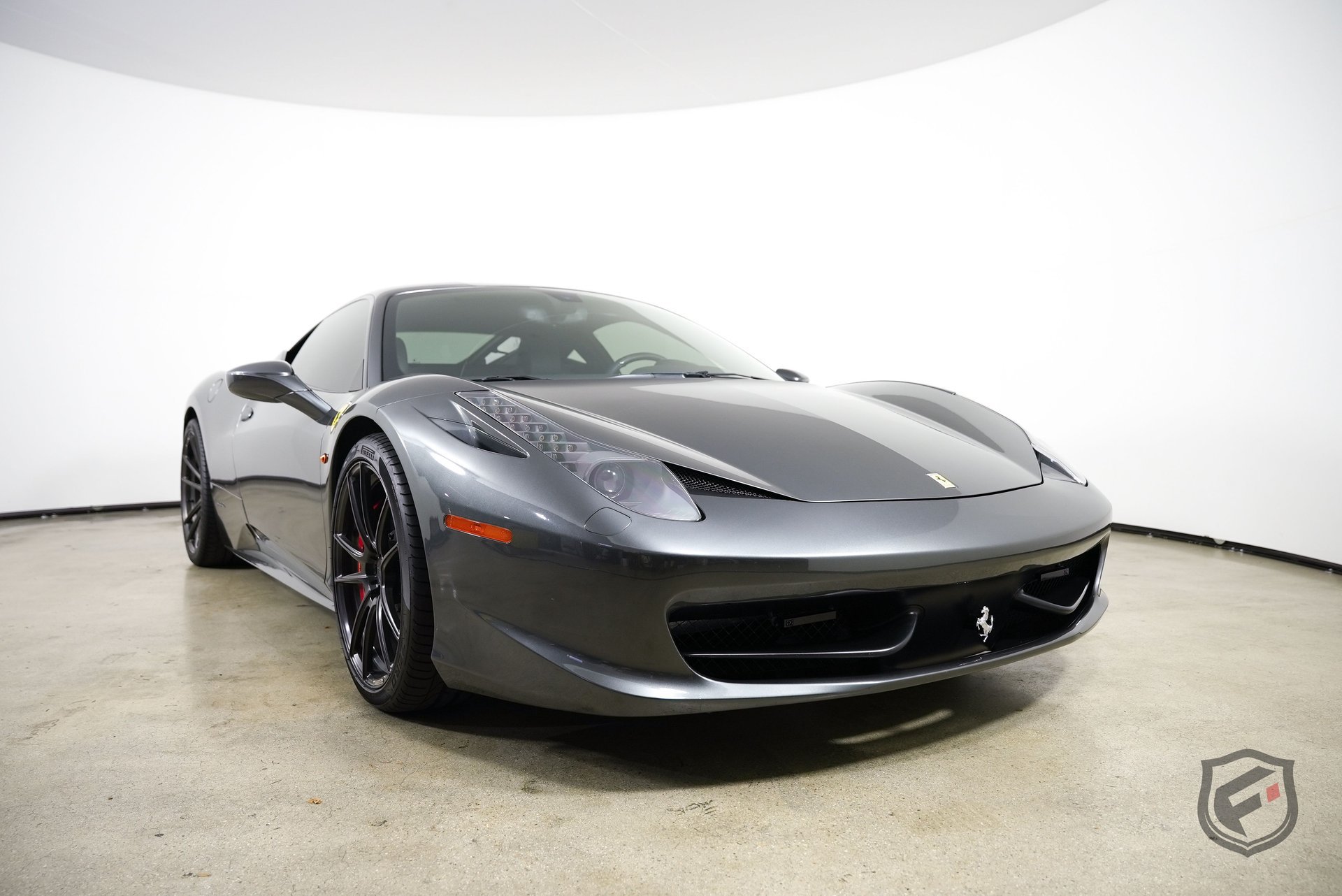 Used 2010 Ferrari 458 Italia Coupe RWD image 2