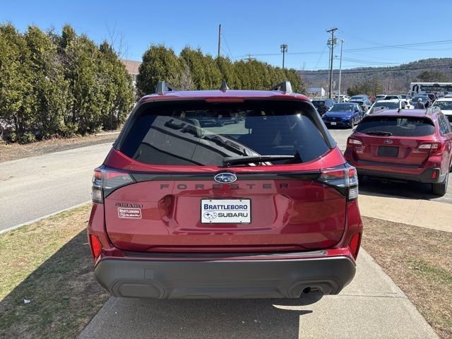 Used 2025 Subaru Forester Premium AWD/4WD image 5