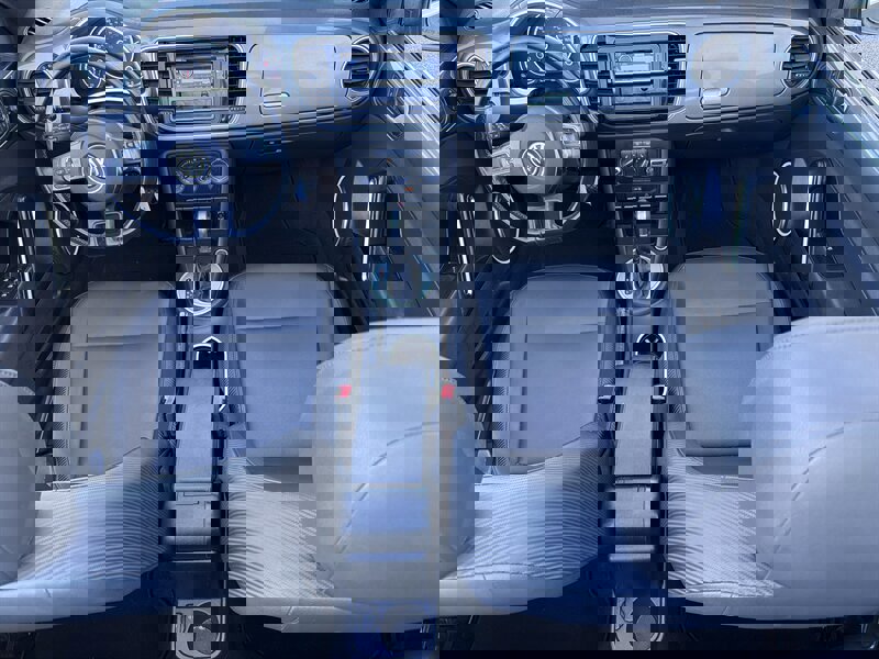 Used 2015 Volkswagen Beetle 1.8T image 11