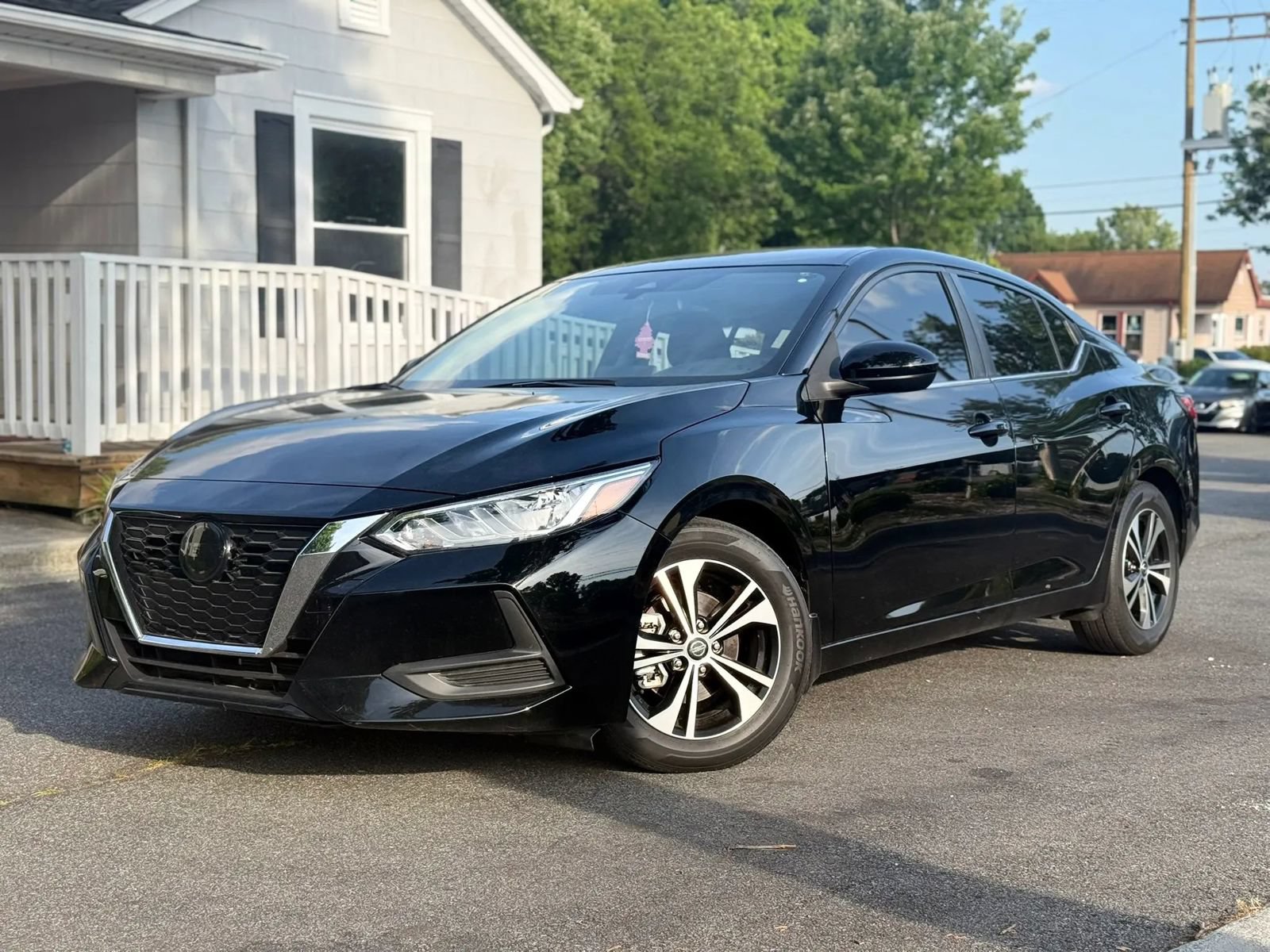 Used 2023 Nissan Sentra SV FWD image 2