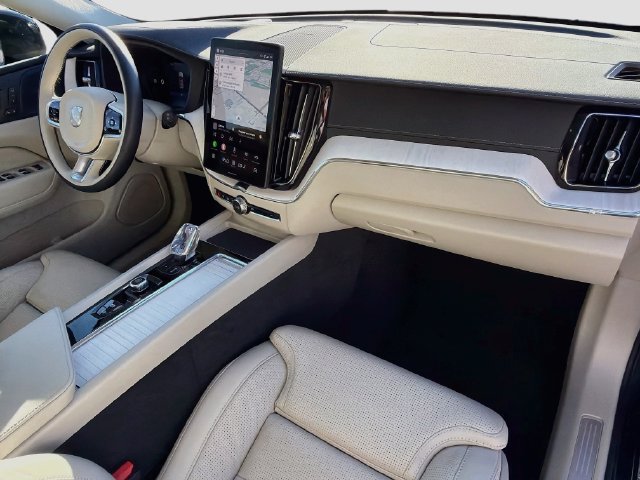 Used 2026 Volvo XC60 B5 Ultra AWD/4WD image 14