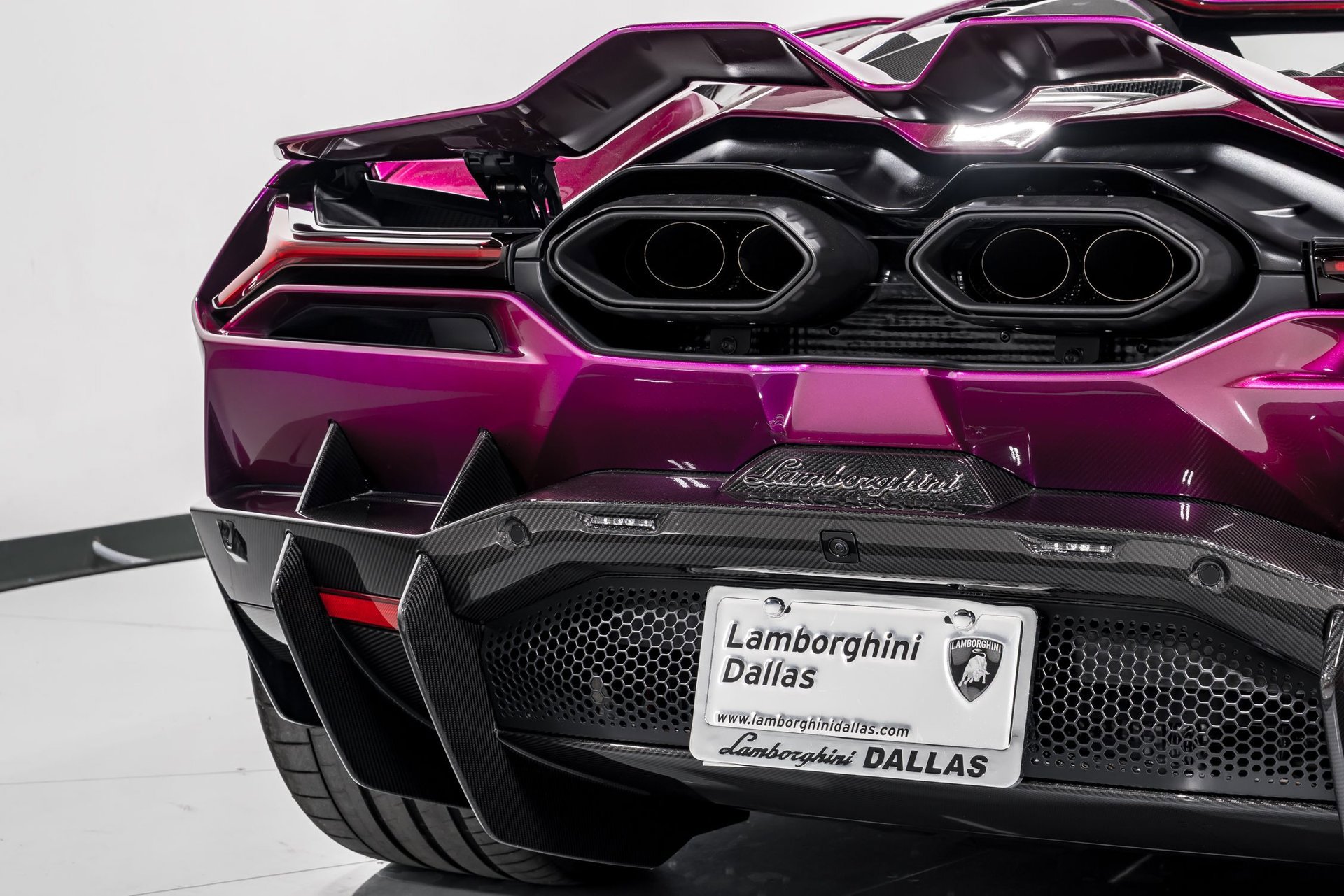 Used 2024 Lamborghini Revuelto image 45